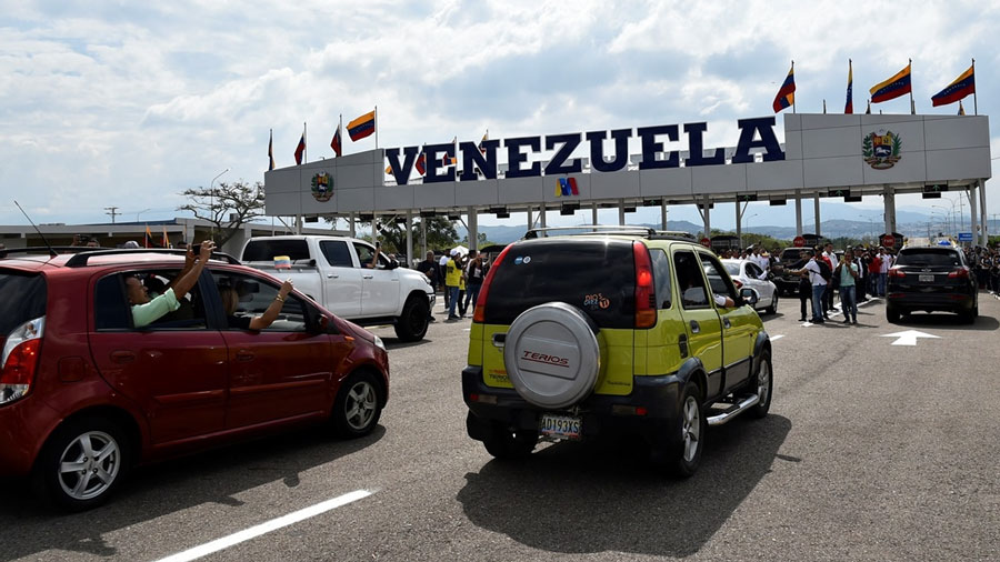 Colombia y Venezuela debaten sobre horarios de apertura de los pasos fronterizos