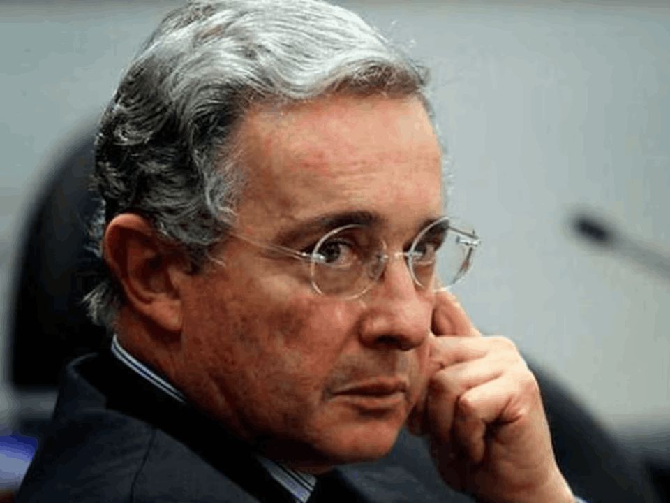 Ordenan libertad inmediata del expresidente Álvaro Uribe
