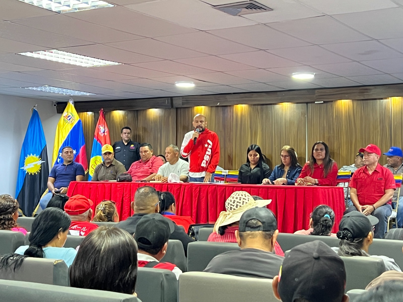 Alcalde Héctor Soto: 