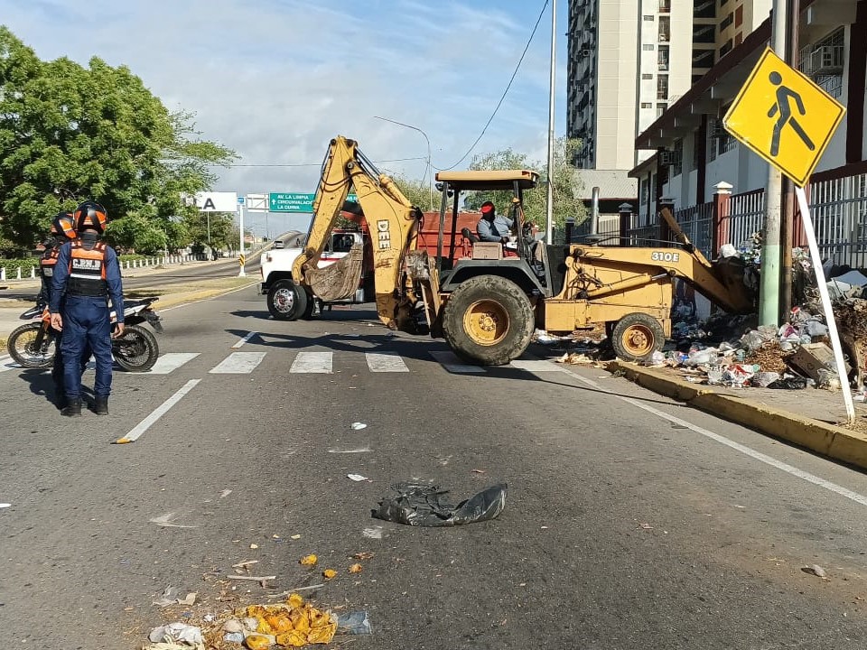 Maracaibo enfrenta emergencia ambiental; el alcalde Di Martino toma acciones inmediatas para resolver la crisis de la basura