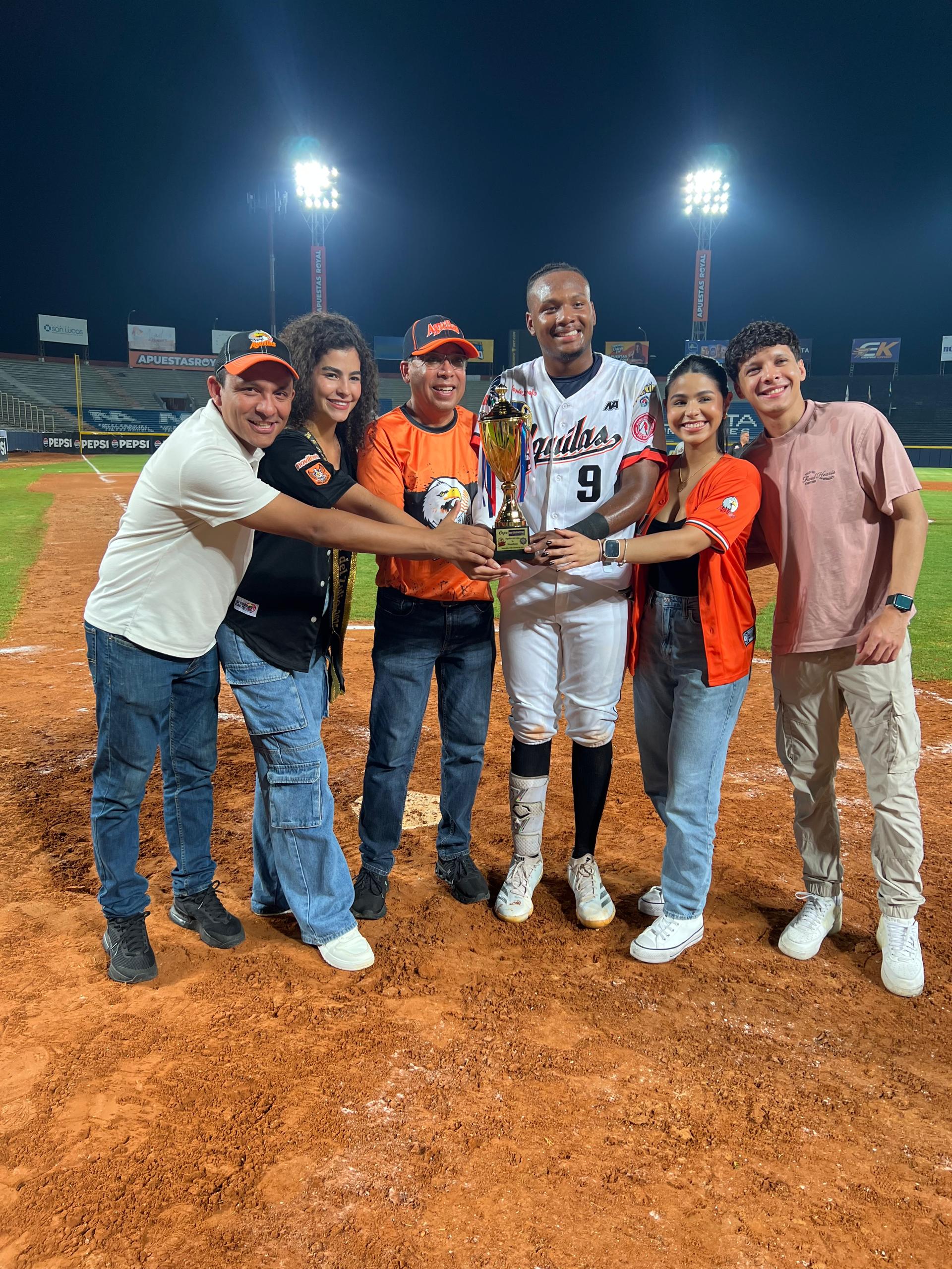 Águilas se llevó la Copa NAD tras vencer al Magallanes en entradas extras