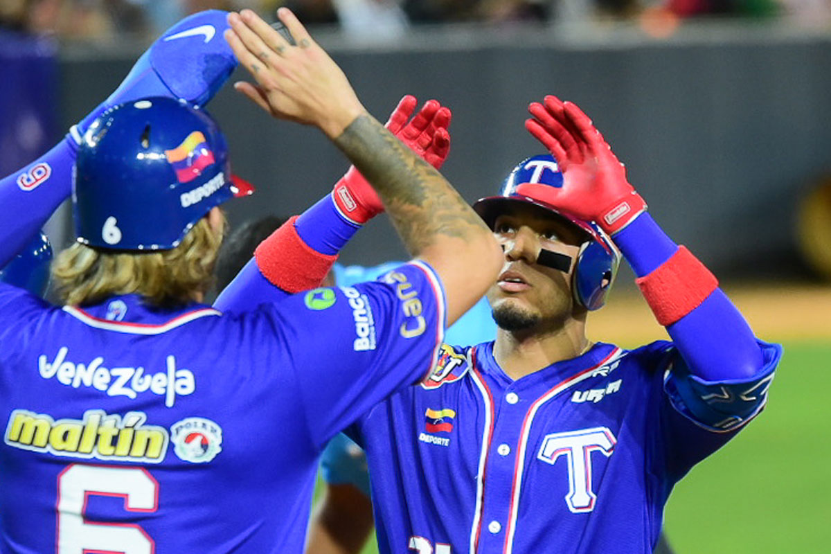 Águilas y Tiburones dividieron honores en Maracaibo