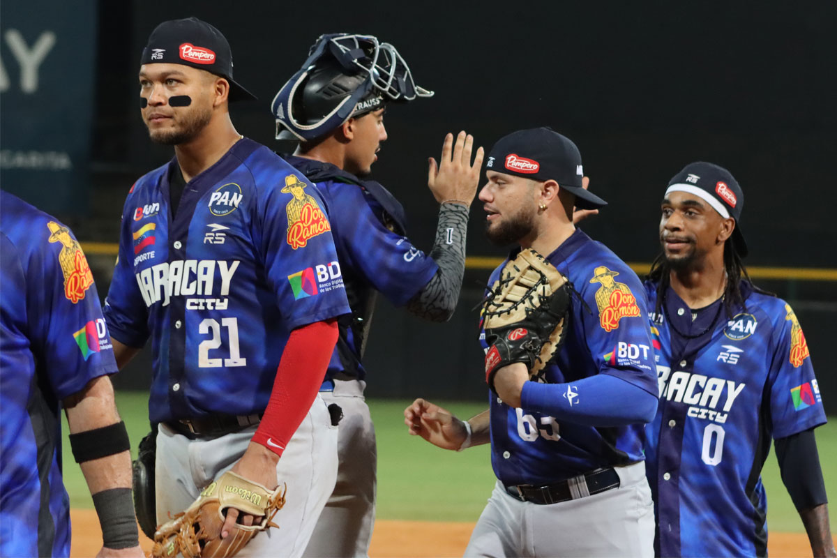 Tigres triunfa sobre Caribes y vuelve a la cima