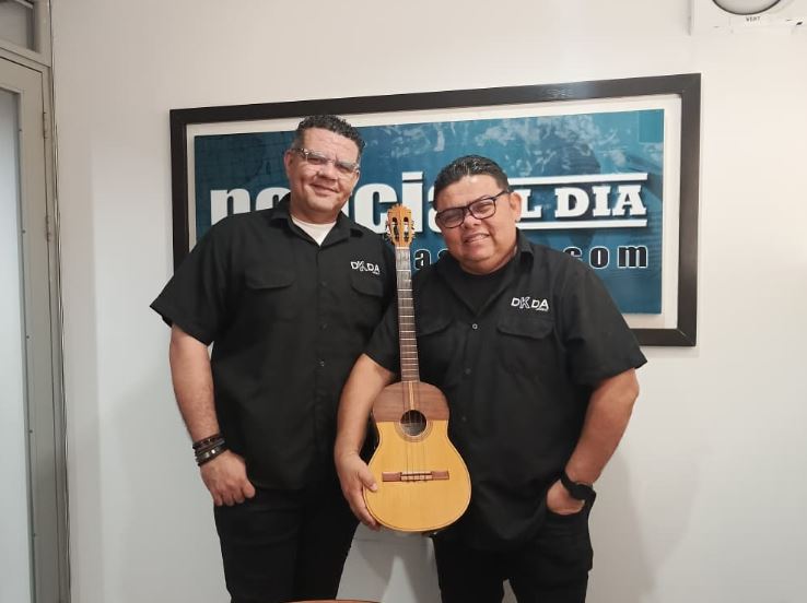 El grupo gaitero DKDA promociona 