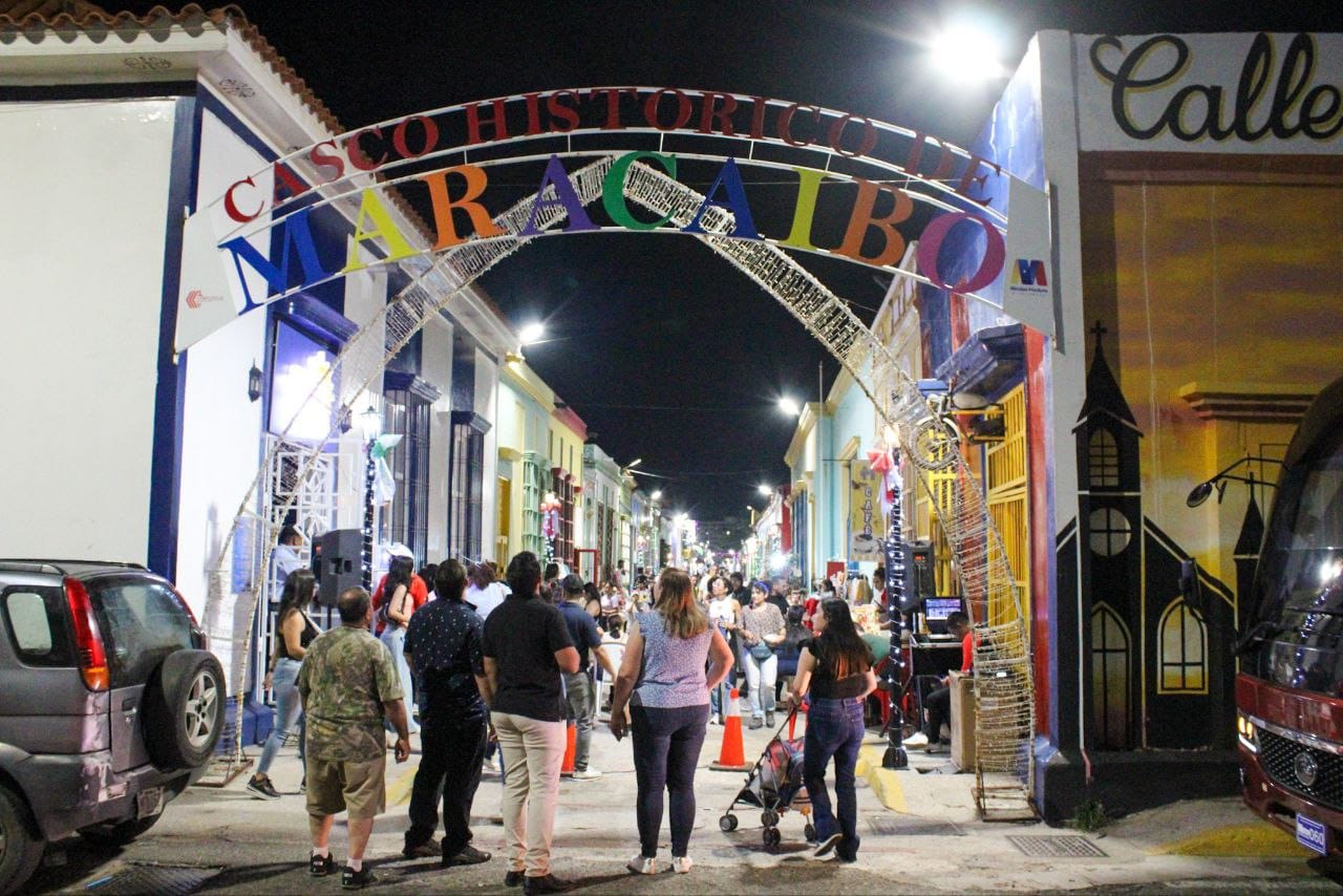 La Calle Carabobo celebra la Navidad con “Vive la Retreta