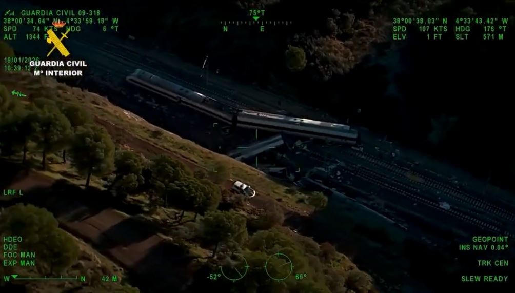 Asciende a 42 la cifra de muertos por el accidente ferroviario en España
