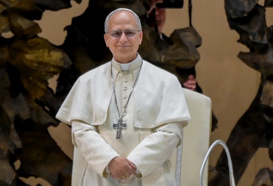 “El mundo no se salva afilando espadas”: El mensaje del papa León XIV