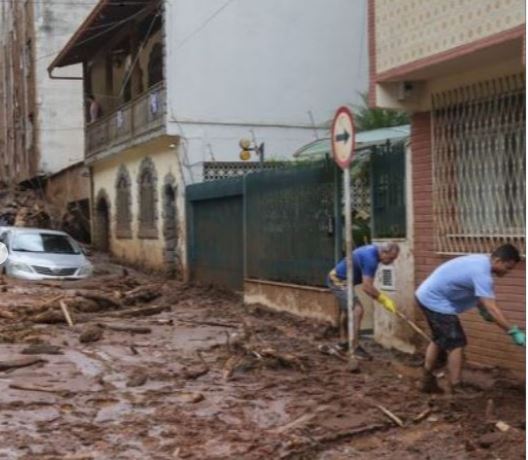 Aumentó a 64 el número de fallecidos en Brasil tras las fuertes precipitaciones