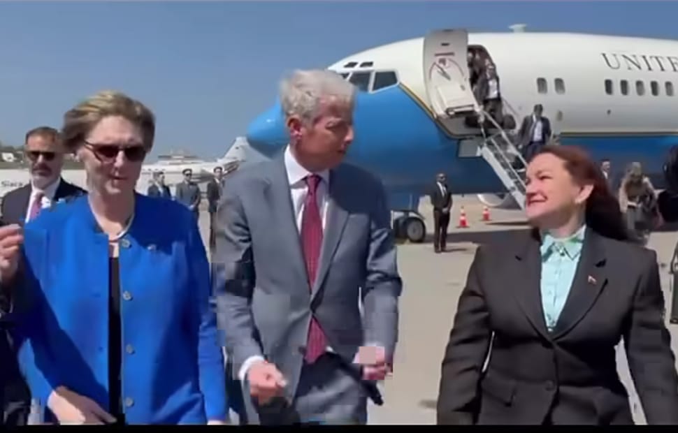 Gobierno venezolano presente en la bienvenida del Secretario de Energía de EEUU, Chris Wright