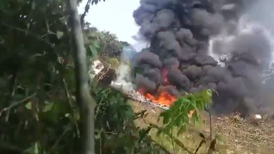 Reportan 90 fallecidos en accidente de avión de la Fuerza Aérea en Colombia