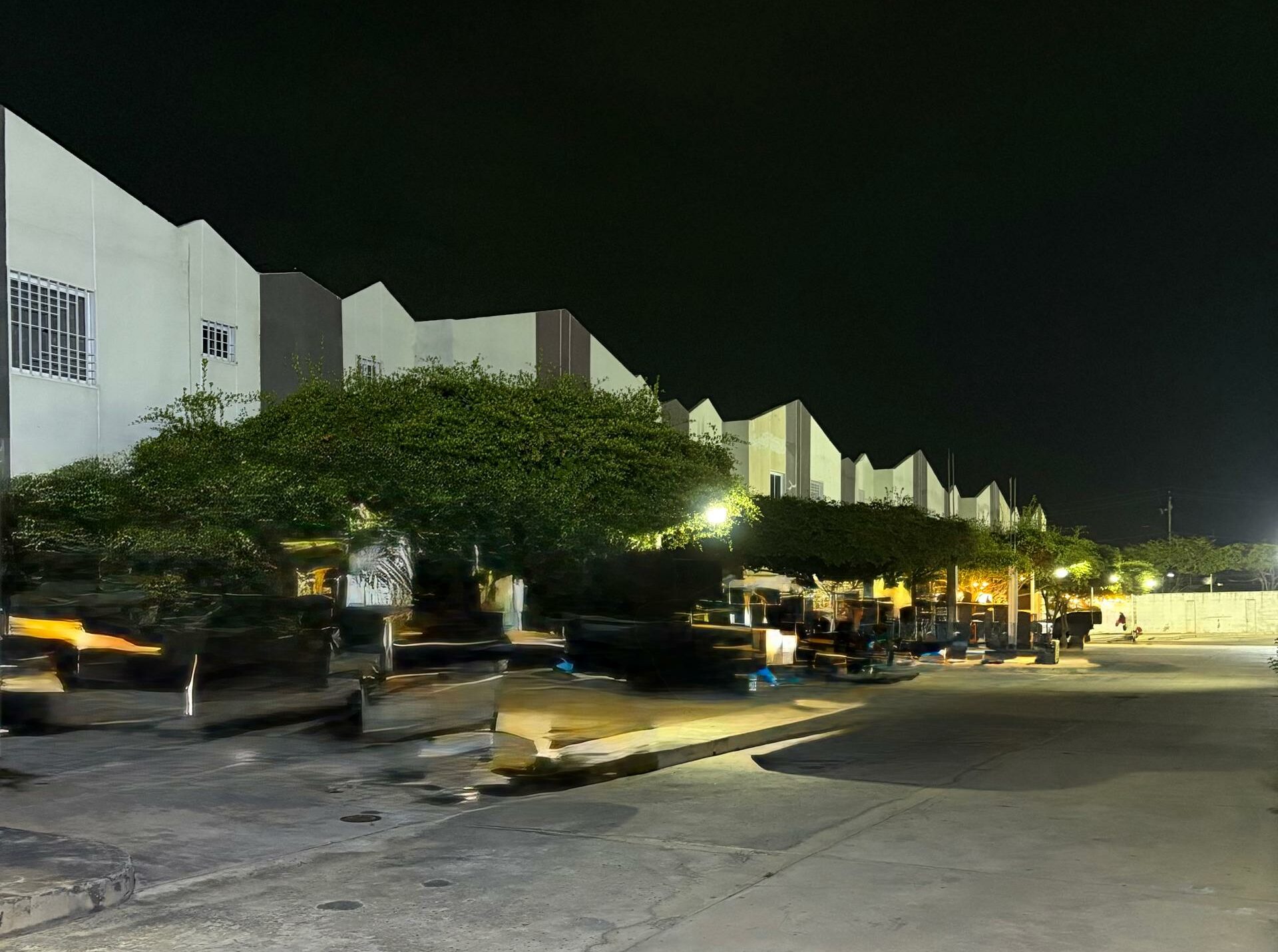 El hampa visitó a Villa San Benito: Se llevaron equipos de aires acondicionados de siete residencias