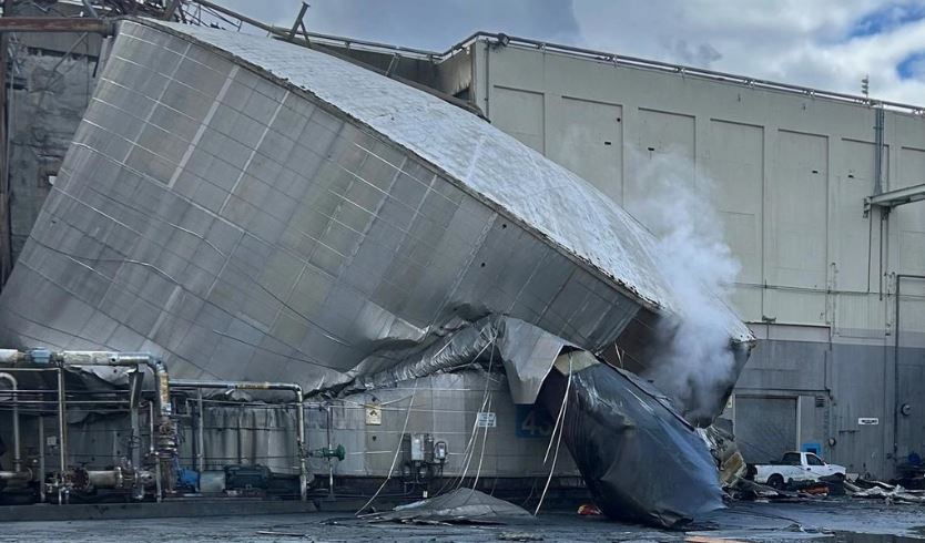 Explosión química en EEUU: Un muerto, varios heridos y desaparecidos