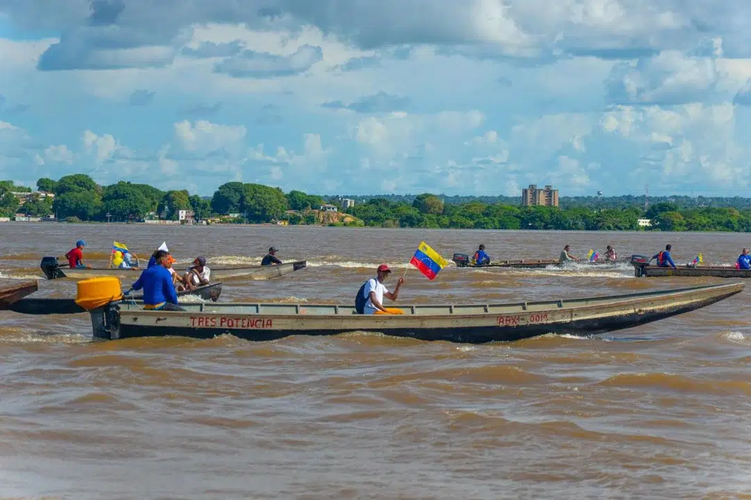 Hallan a tres personas reportadas como desaparecidas a bordo de una lancha cerca de las costas de Aragua