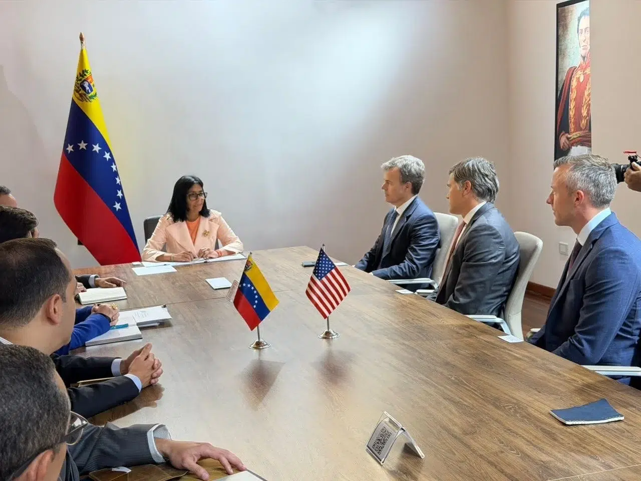 EE.UU. tras reunión con Delcy Rodríguez: «Seguimos impulsando la fase de recuperación económica del plan de tres fases»