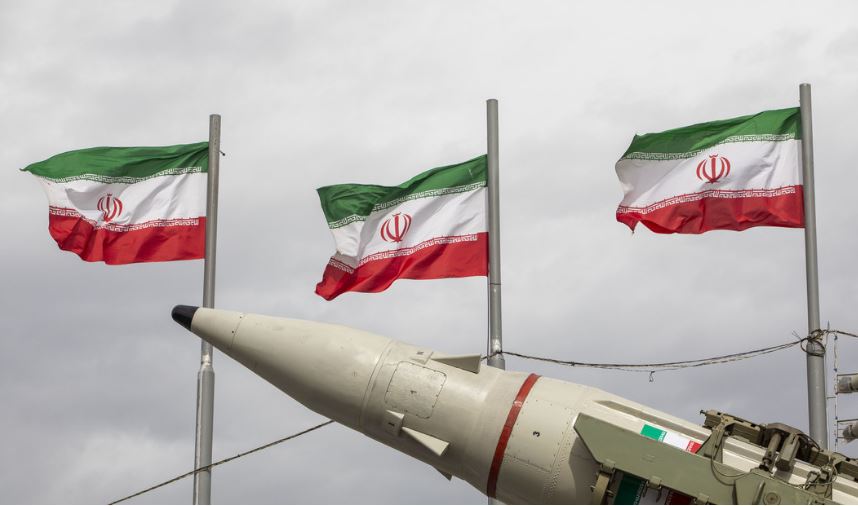 Irán suspendió todos los vuelos en su territorio